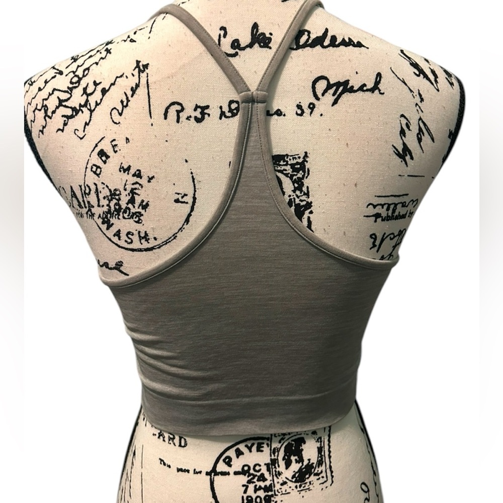 Gray Cropped Racer Back Tank Top - Picture 3 of 3